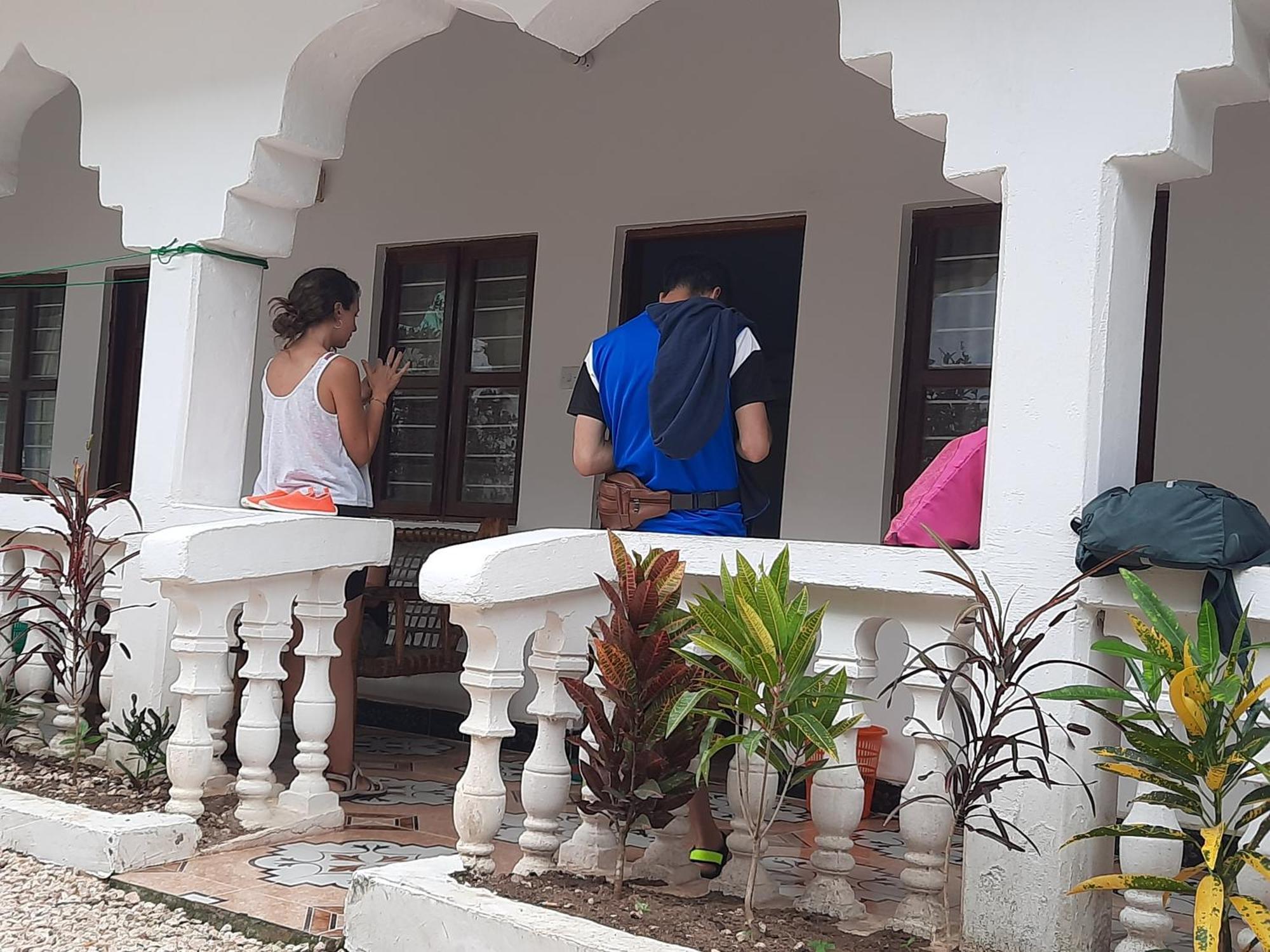 Ames Nungwi Bed and Breakfast Rum bild